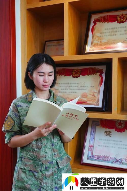 女班長(cháng)遭遇Xc扒衣事件